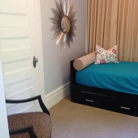 Barclay House Bed And Breakfast-3